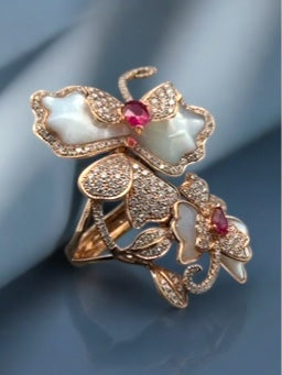 MOP butterfly ring