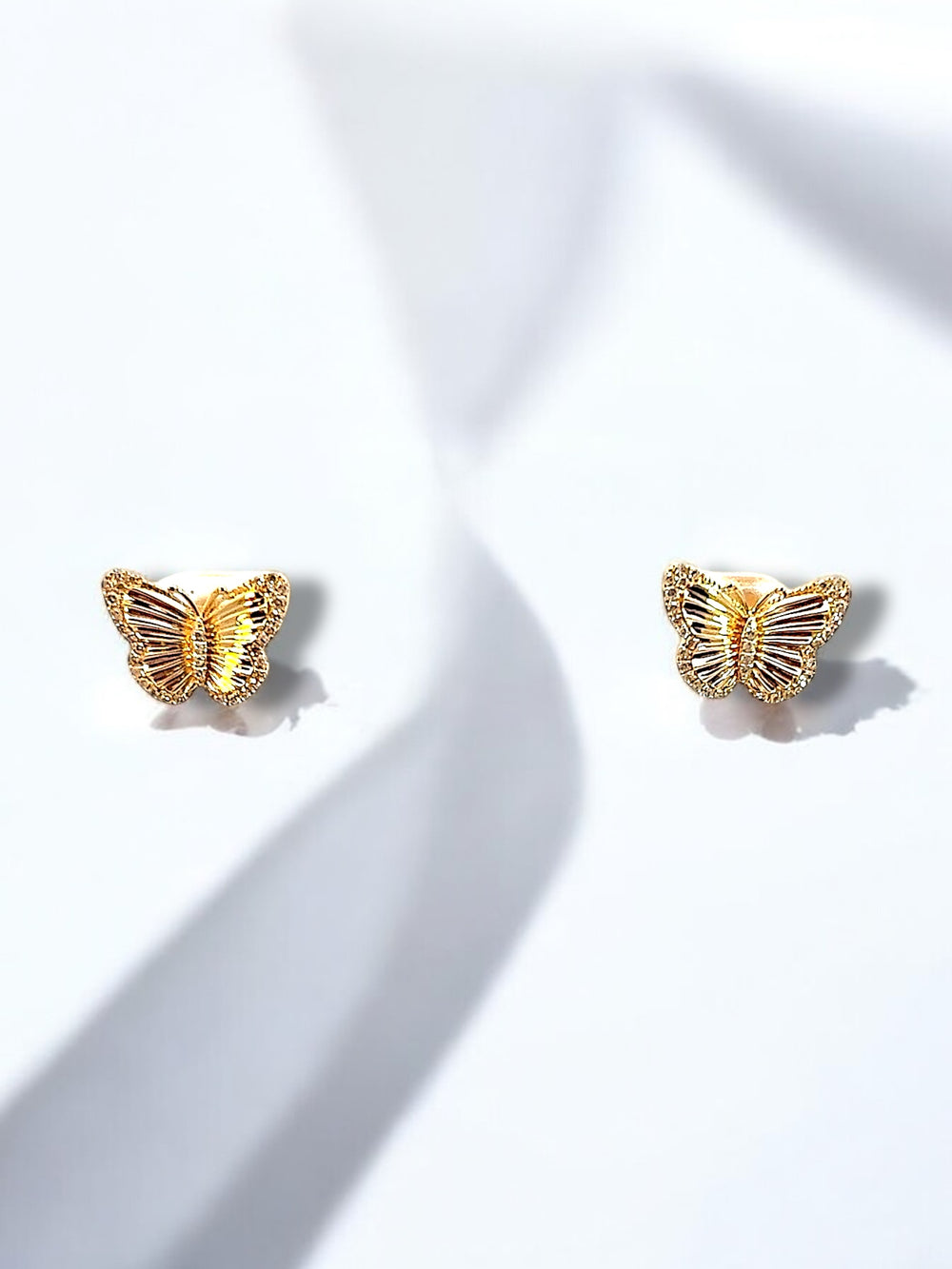 yellow gold butterfly with diamonds