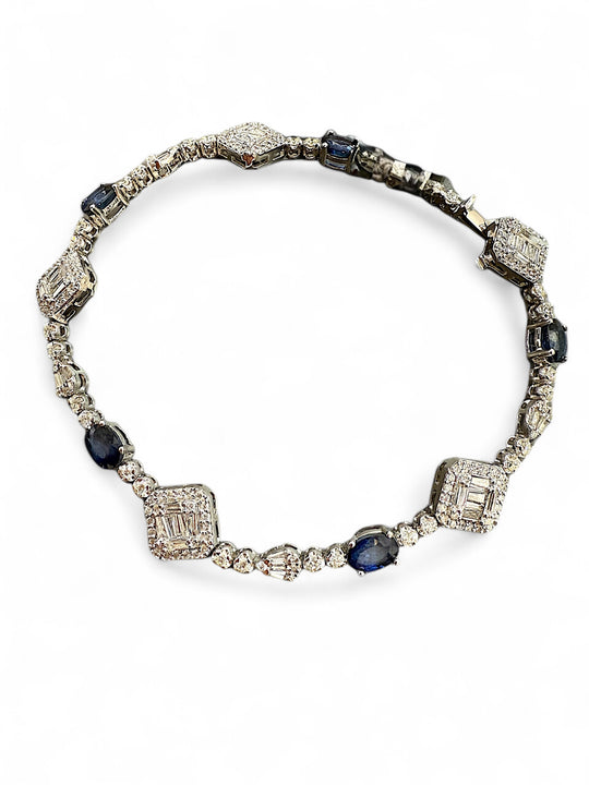 Diamond shaped Tennis bracelet with sapphire