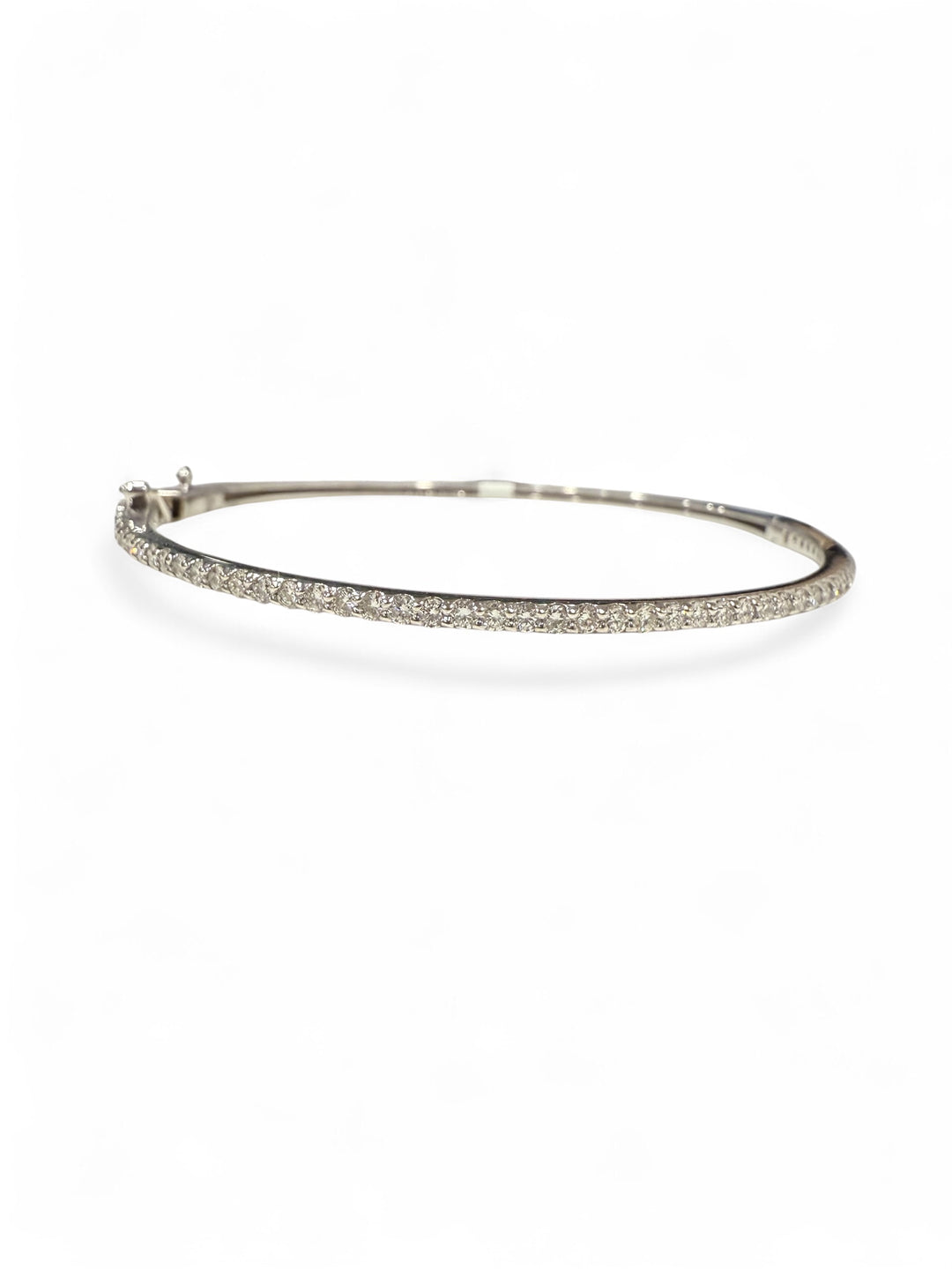 1.04 CTW Diamond bangle bracelet