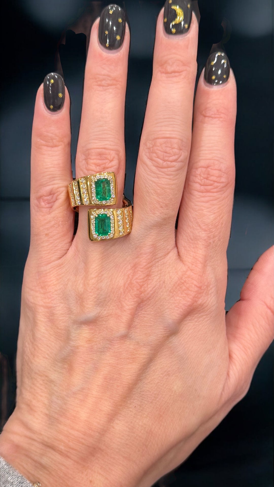 Green Emerald art deco wrap around Ring